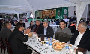 Vali ve Bakan Tepecikte iftarda