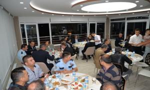 aydurt stasyonunda iftar