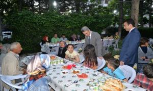Vali Baru Seben'de iftar yapt