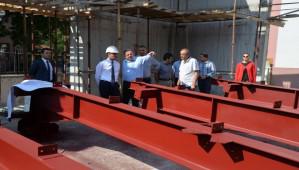 avuolu ve Baru, inaatlar gezdi