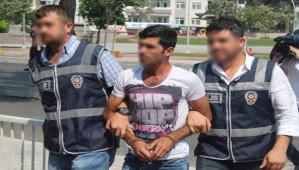 ARKADAINI BIAKLAYAN AHIS YAKALANDI