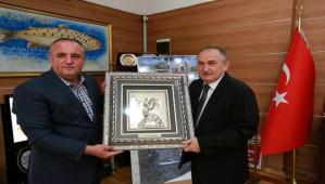 Arif Bt'ten Bakan Ylmaz'a teekkr ziyareti