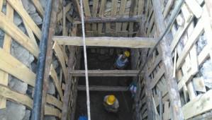 Duvar yeniden yaplyor