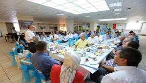 Bakan muhtarlarla bulutu