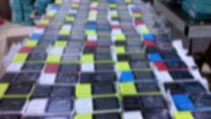 OTOMOBLDE 76 KAAK CEP TELEFONU ELE GERLD