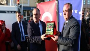 Balkanlarn Trk ehrine hediye