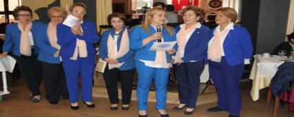 Mavi Melekler Yardm aynda Yeni Yla Merhaba Dedi