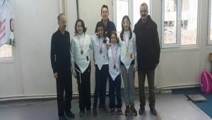 Eskrimde ampiyonlar belirlendi