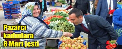 Pazarc kadnlara karanfilli jest