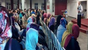 AL ERKAN KAVAKLI GYNK'TE KONFERANS VERD