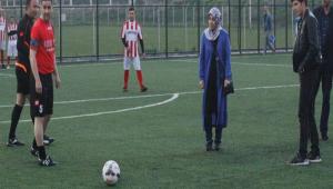 Akmee'nin ailesi balama vuruunu yapt