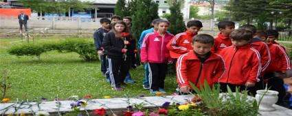 Milli ampiyona anma treni