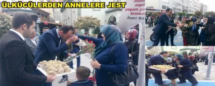 lkcler Anneler Gnn caddede kutlad