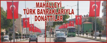 Smer Trk bayraklaryla donatld