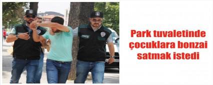 TUVALETTE BONZA SATARKEN YAKALANDI