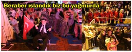 Demokrasi nbetileri yamura direndiler