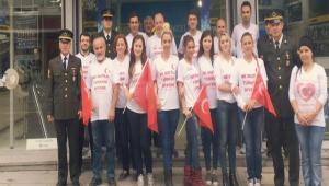 ztrkler cumhuriyet'i kutladi