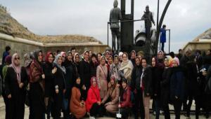 AK KADINLAR ANAKKALE'DE