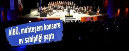 AB, muhteem konsere ev sahiplii yapt