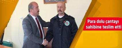 Para dolu antay sahibine teslim etti