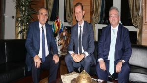 Danimarka stanbul Bakonsolosu Kamp'tan Bakan Ylmaz'a ziyaret