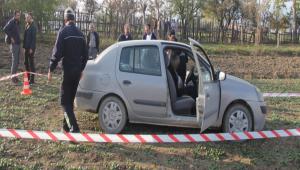 Kardeini kurun yamuruna tutarak ldrd