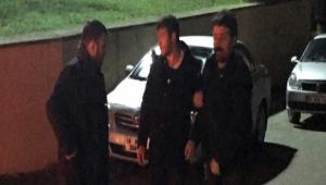 KIZ ARKADAINI TARLADA BIAKLADI