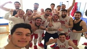 DEV ADAMLAR GALBYET SERSN 3 MACA IKARTTI  