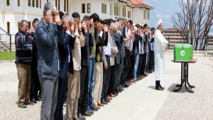 17 YIL SONRA TOPRAA VERLD