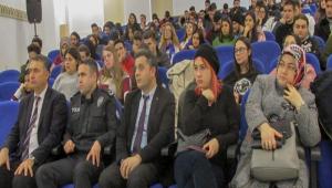 YENAA'DA UYUTURUCUDAN KORUNMA YOLLARI ANLATILDI