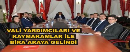 VAL YARDIMCILARI VE KAYMAKAMLAR LE BRA ARAYA GELND