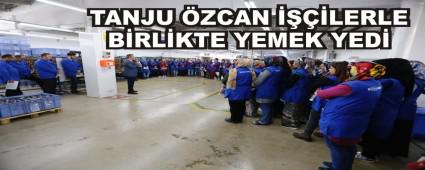 TANJU ZCAN LERLE BRLKTE YEMEK YED