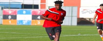 GEN OYUNCU AMELYAT OLUYOR