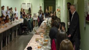 REKTR ALARLI RENCLERLE FTAR YAPTI