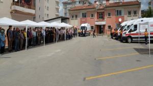  3 LEYE DAHA AMBULANSLAR TESLM EDLD