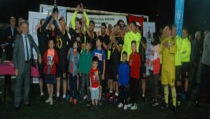 Penaltlarla ampiyon Saray Pastanesi