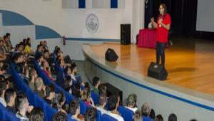 BAB ZGR YAZILIMDA DESTENE DEVAM EDYOR