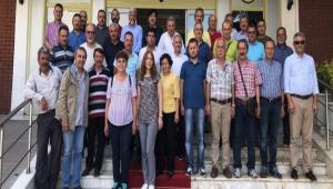 KIBRISIKLILAR BR ARAYA GELYOR