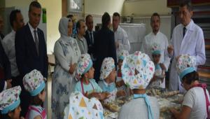 BAKAN ZYA SELUK; AILIK BOLU\'NUN KMLN ORTAYA KOYAN BR MESELEDR