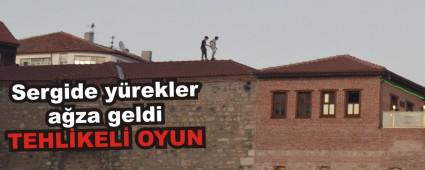 Sergide yrekler aza geldi