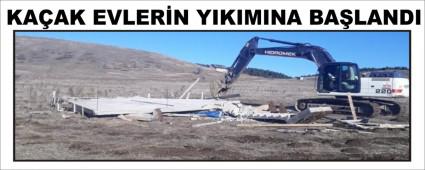 KAAK EVLERN YIKIMINA BALANDI