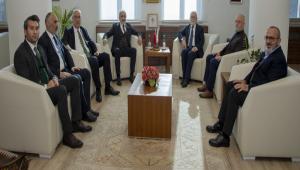 CUMHURBAKANI BADANIMANI TOPU\'DAN, REKTR ALARLI\'YA ZYARET