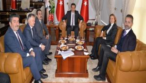 Bakan Yardmcs Yavuz\'dan Vali mit\'e Ziyaret