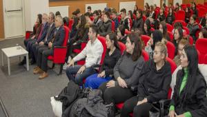 REKTR ALARLI, LSE RENCLERNE BAB\'Y TANITTI 