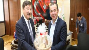 TRKSOY GENEL SEKRETER KASENOV\'DAN BAKAN ZCAN\'A ZYARET