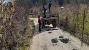 Takesti de Mahalle yollar onarlyor