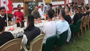 YARENLER PKNK\'TE BR ARAYA GELD