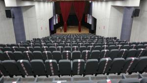 YENLENEN KLTR MERKEZ LE SERG VE FUAYE SALONU BYK BEEN TOPLUYOR