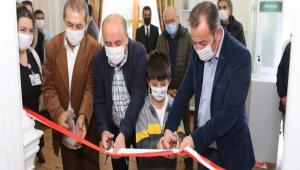 BAKAN ZCAN GKYZNDEN BOLU\' FOTORAF SERGSNN AILIINI YAPTI