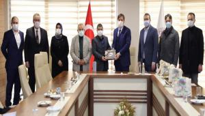 AK Parti\'den komu Bakana ziyaret